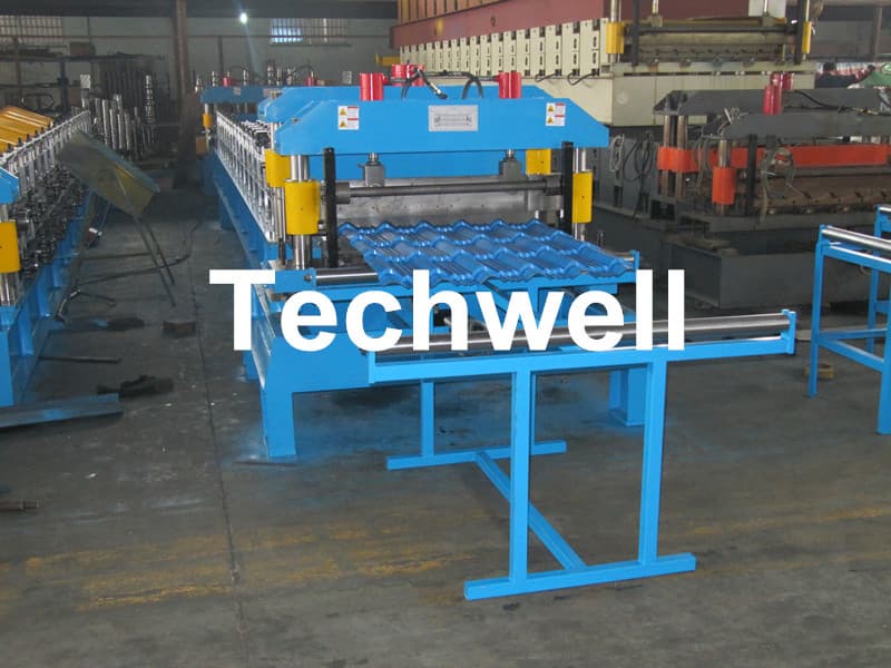 Metal Tile Cold Roll Forming Machine For Color Steel